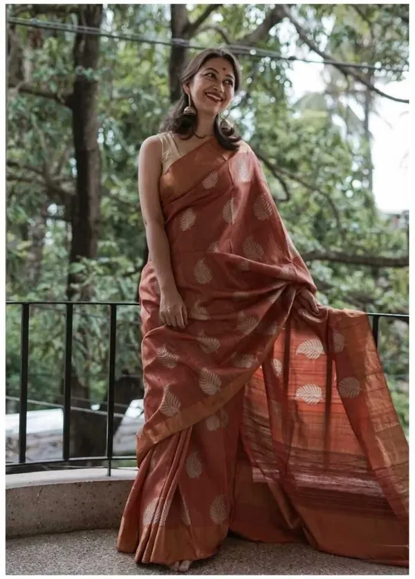 Brown_Cotton_Linen_Self_Design_Woven_Saree_For_Women