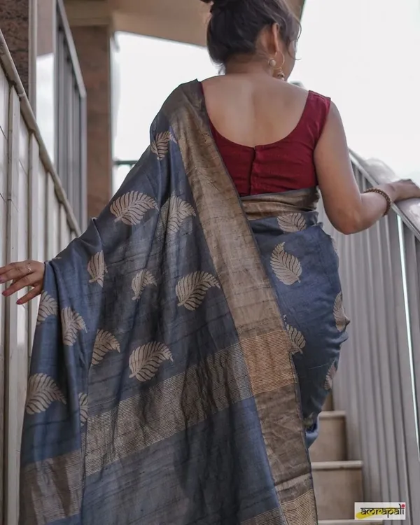 Grey_Cotton_Linen_Self_Design_Woven_Saree_For_Women