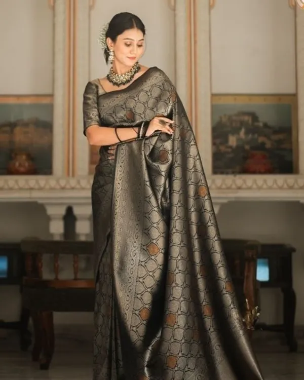 Grey_Jacquard_Self_Design_Banarasi_Saree_For_Women