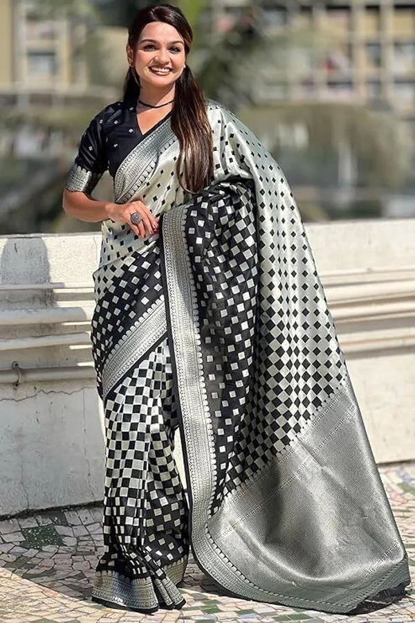Black_&_Silver_Jacquard_Embellished_Banarasi_Saree_For_Women