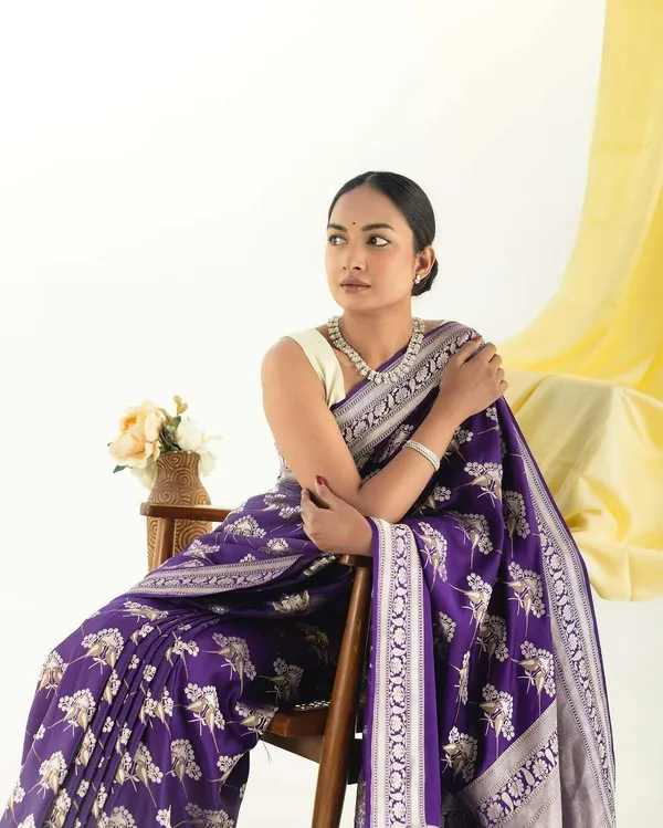 Purple_&_Silver_Jacquard_Self_Design_Banarasi_Saree_For_Women