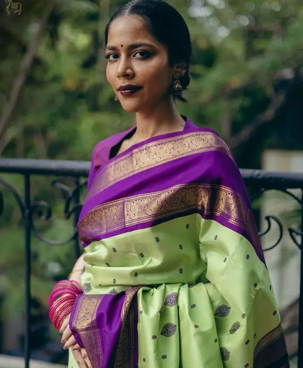 Yellow_Jacquard_Self_Design_Woven_Banarasi_Saree_For_Women
