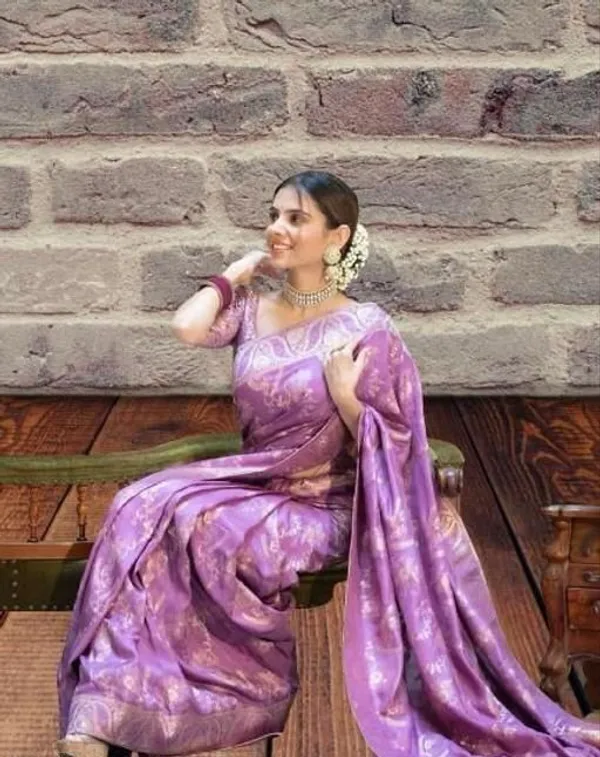 Purple_Jacquard_Self_Design_Woven_Banarasi_Saree_For_Women