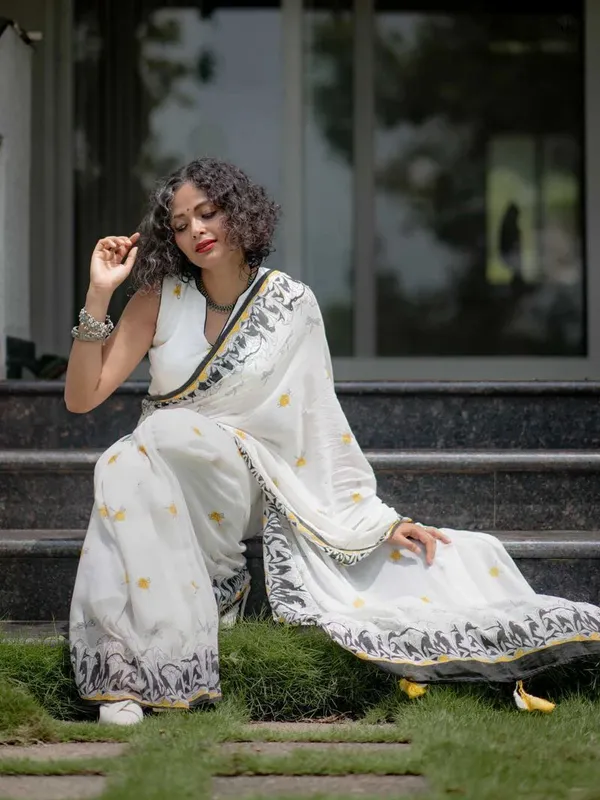 White_&_Yellow_Cotton_Linen_Digital_Print_Saree_For_Women