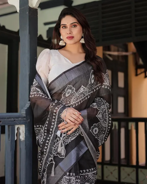 White_&_Black_Cotton_Linen_Digital_Print_&_Floral_Print_Bollywood_Saree_For_Women