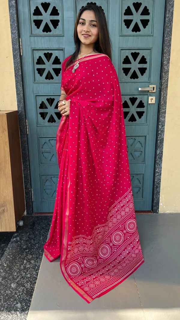 Pink_Cotton_Blend_Printed_Saree_For_Women