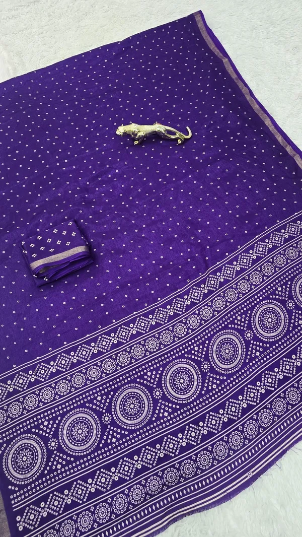 Purple_Cotton_Blend_Printed_Saree_For_Women