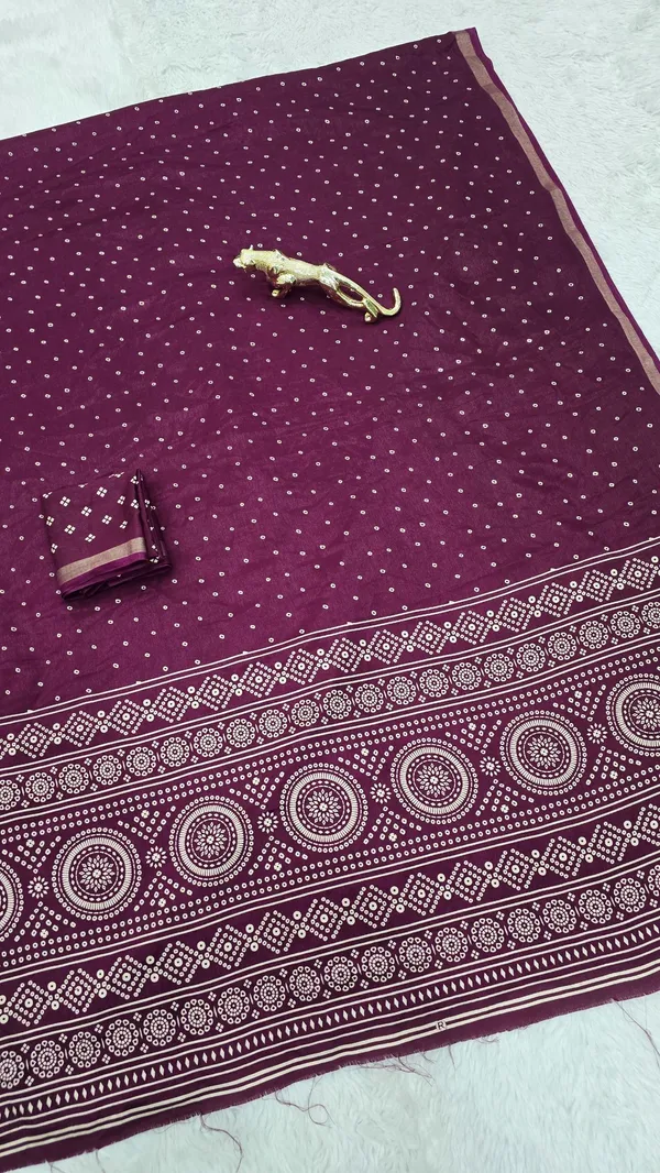 Maroon_Cotton_Blend_Printed_Saree_For_Women