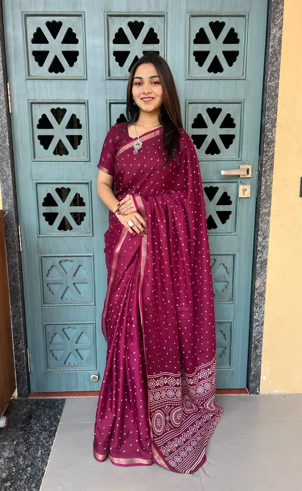 Maroon_Cotton_Blend_Printed_Saree_For_Women