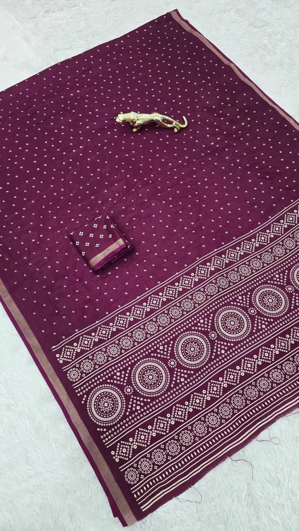 Maroon_Cotton_Blend_Printed_Saree_For_Women