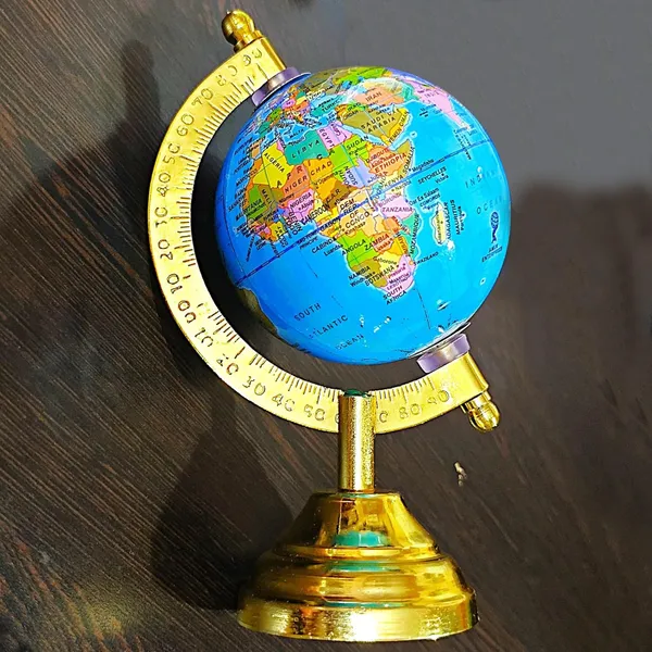 SEE_WORLD_-_Golden_Globe_Metallic_Decorative_|_6.5_Inch_Height,_3_Inch_Diameter_|_Multicolor_Map,_Blue_Ocean,_Showpiece_For_Kids_School_College_Home_Offices