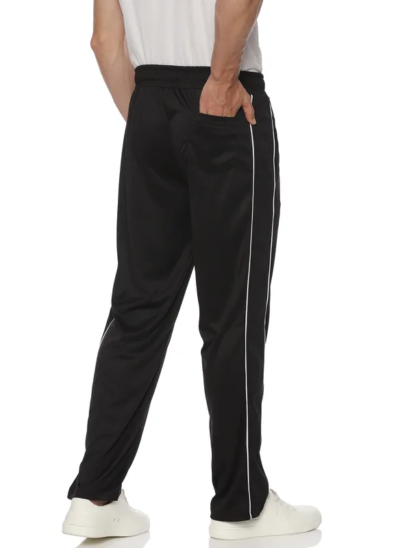 Black_Mid-Rise__Trackpant_For_Men