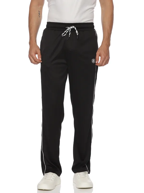 Black_Mid-Rise__Trackpant_For_Men