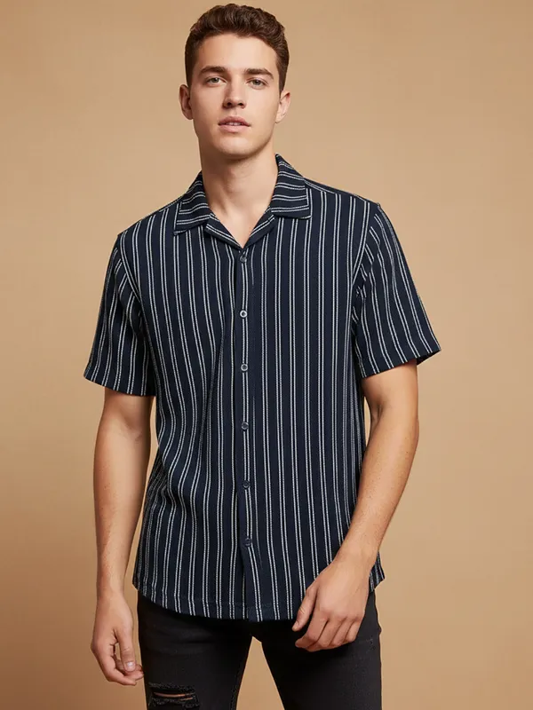 Black_Cotton_Rich_Fabric_Shirt_Jaquard_Knit_For_Men