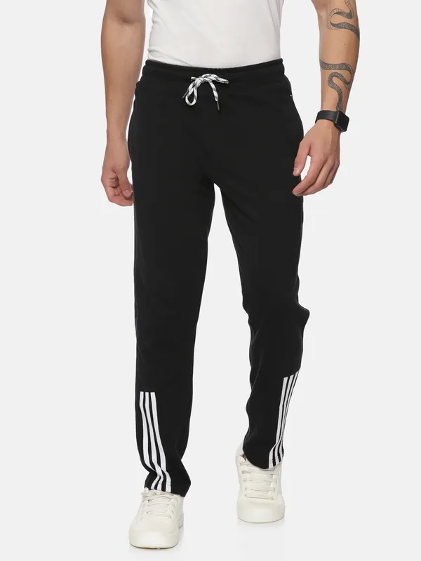 Black_Cotton_Rich_Terry_Trackpant_For_Men