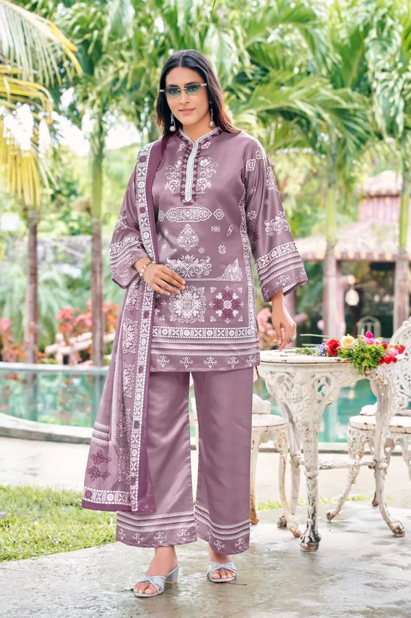 Purple_Printed_Classic_kurta_set_With_Dupatta