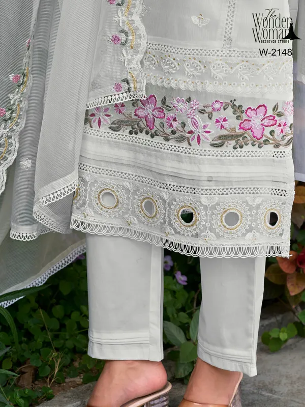Ivory_Noor_Embroidered_Suit_with_Dupatta