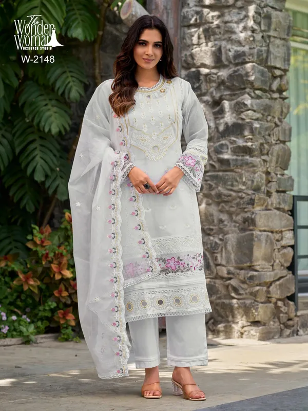 Ivory_Noor_Embroidered_Suit_with_Dupatta