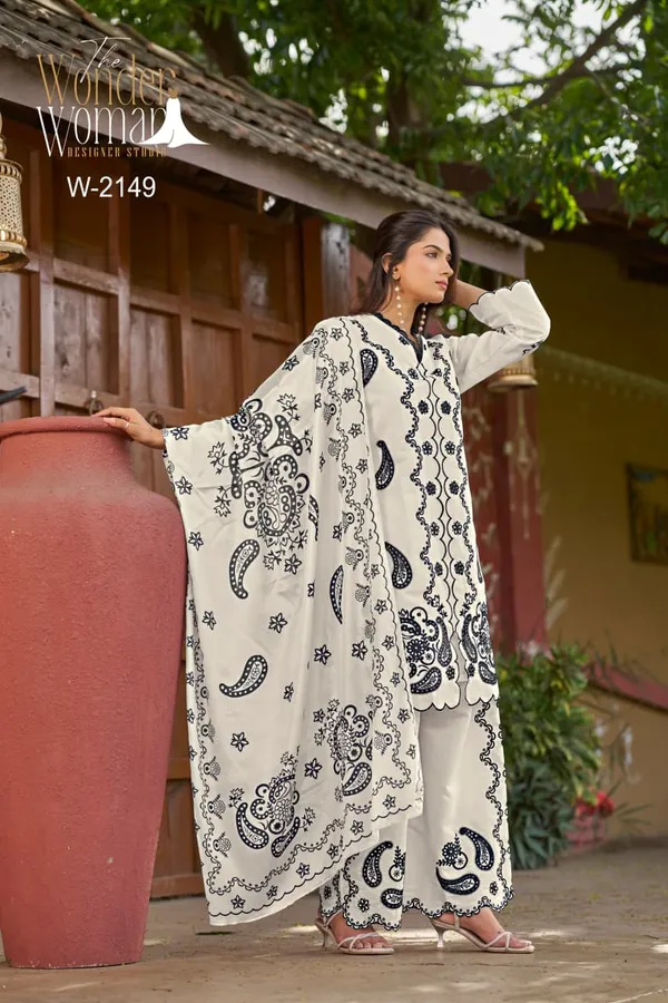 White_Embroidered_Suit_with_fine_cutwork_detailing_with_Dupatta