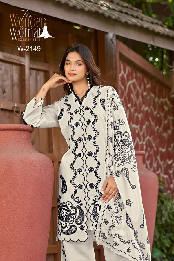 White_Embroidered_Suit_with_fine_cutwork_detailing_with_Dupatta