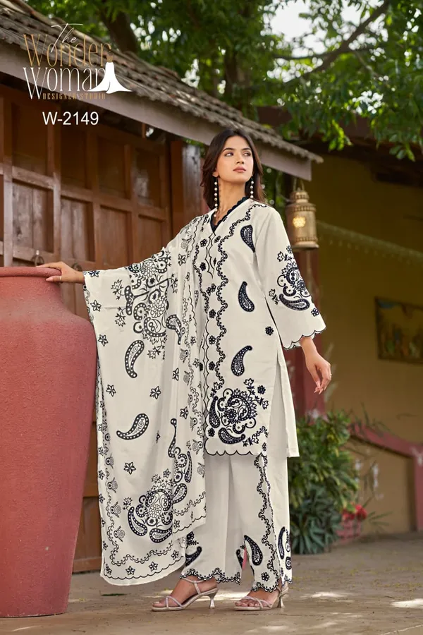 White_Embroidered_Suit_with_fine_cutwork_detailing_with_Dupatta