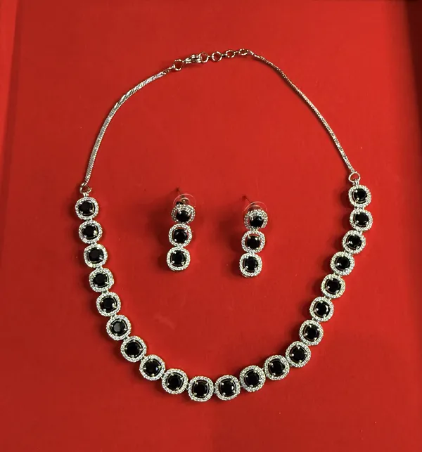 Black_And_Silver_Brass_Rhodium_Earring_And_Necklace_Set_For_Women