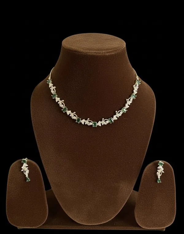 Green_Brass_Gold_Plated_Earring_And_Necklace_Set_For_Women
