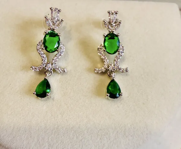Green_Brass__Silver_Earring_And_Necklace_Set_For_Women
