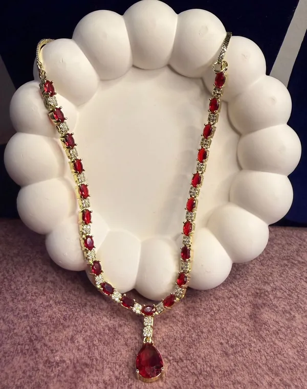 Gold_And_Ruby_Red_Brass_Gold_Plated_Earring_And_Necklace_Set_For_Women