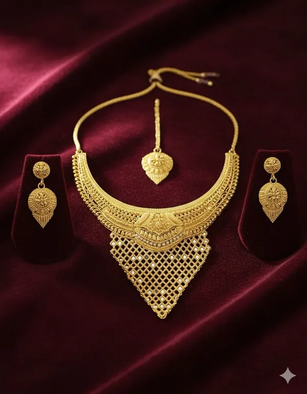 Gold_Alloy_Gold_Plated_Necklace_And_Earring_And_Maang_Tikka_Set_For_Women