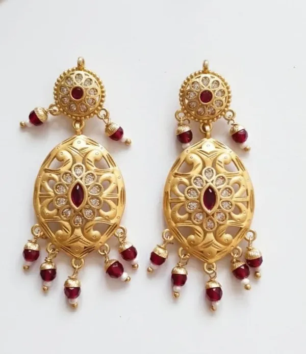 Gold_Brass_Gold_Plated_Earring_And_Necklace_Set_For_Women