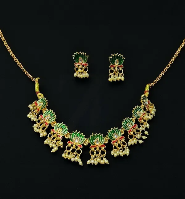 Gold_And_Green_Brass_Gold_Plated_Earring_And_Necklace_Set_For_Women