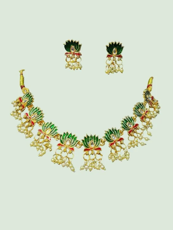 Gold_And_Green_Brass_Gold_Plated_Earring_And_Necklace_Set_For_Women