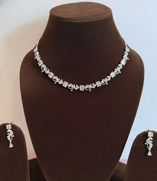 White_And_Silver_Brass_Rhodium_Earring_And_Necklace_Set_For_Women