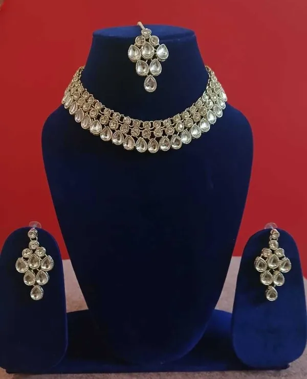 White_Brass__Silver_Necklace_Earring_And_Maang_Tikka_Set_For_Women