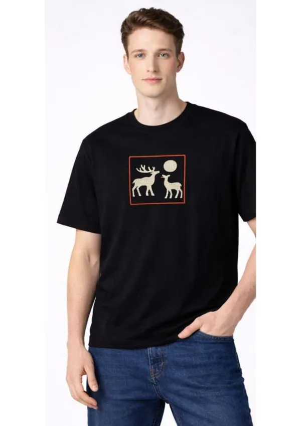Black_Cotton_Premium_Deer_With_Frame_Embroidery_Half_Sleeve_Oversize_T-Shirt_For_Men