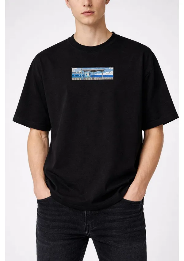 Black_Cotton_Premium_Train_Station_Embroidery_Half_Sleeve_Oversize_T-Shirt_For_Men