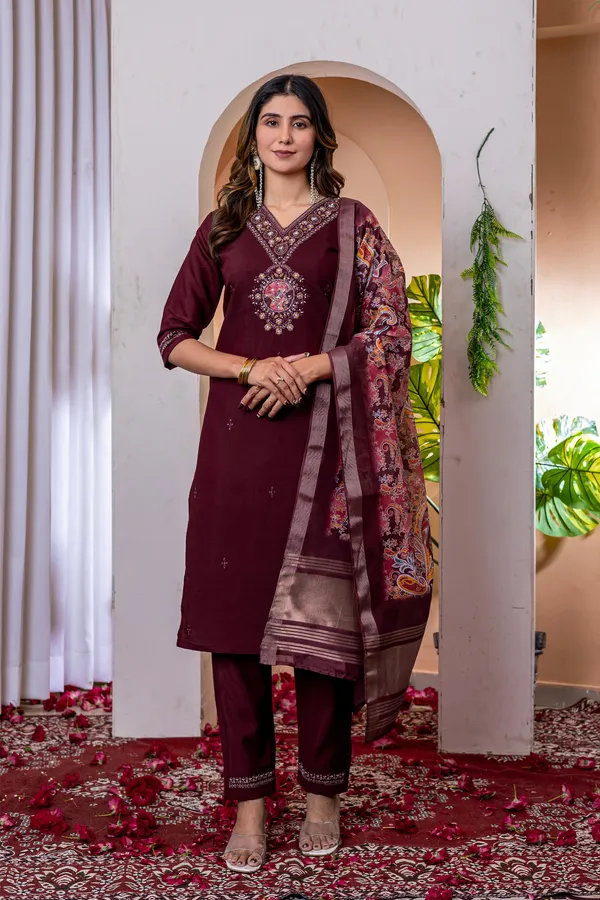 Marina_Viscose_Cotton_Heritage_Straight_Kurti_Pant_Set_with_Chanderi_Dupatta