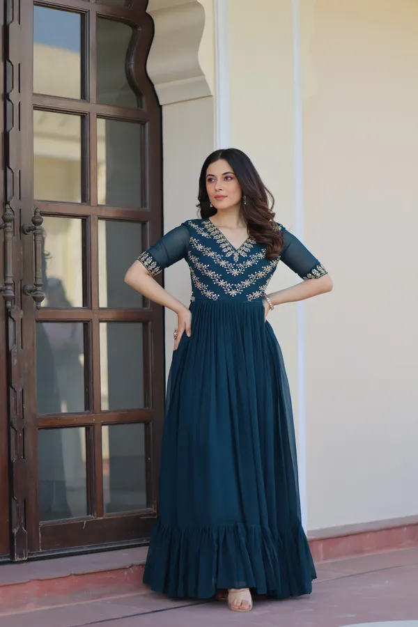 Dramatic_7-Meter_Flared_Faux_Blooming_Gown_with_Beads_&_Sequins_Embroidery