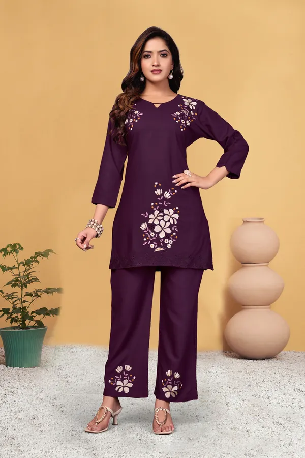 Festive_Co-Ords_Set_–_Embroidered_Straight_Pant_&_Top
