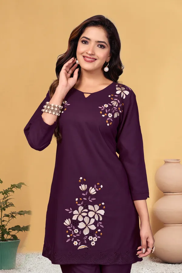 Festive_Co-Ords_Set_–_Embroidered_Straight_Pant_&_Top