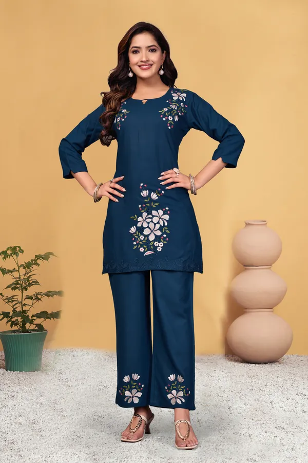 Festive_Co-Ords_Set_–_Embroidered_Straight_Pant_&_Top