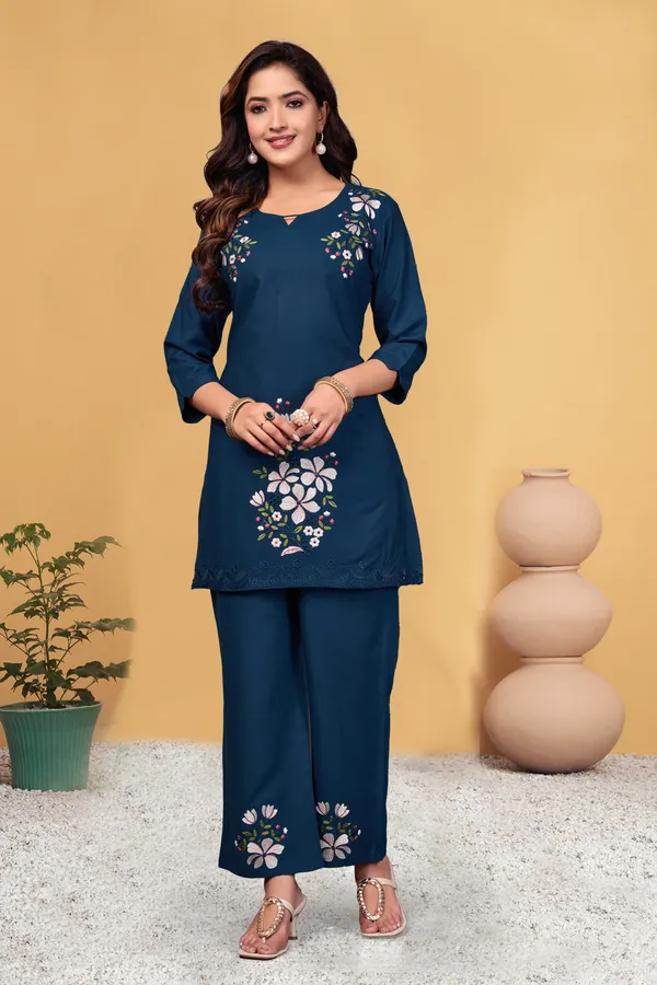 Festive_Co-Ords_Set_–_Embroidered_Straight_Pant_&_Top