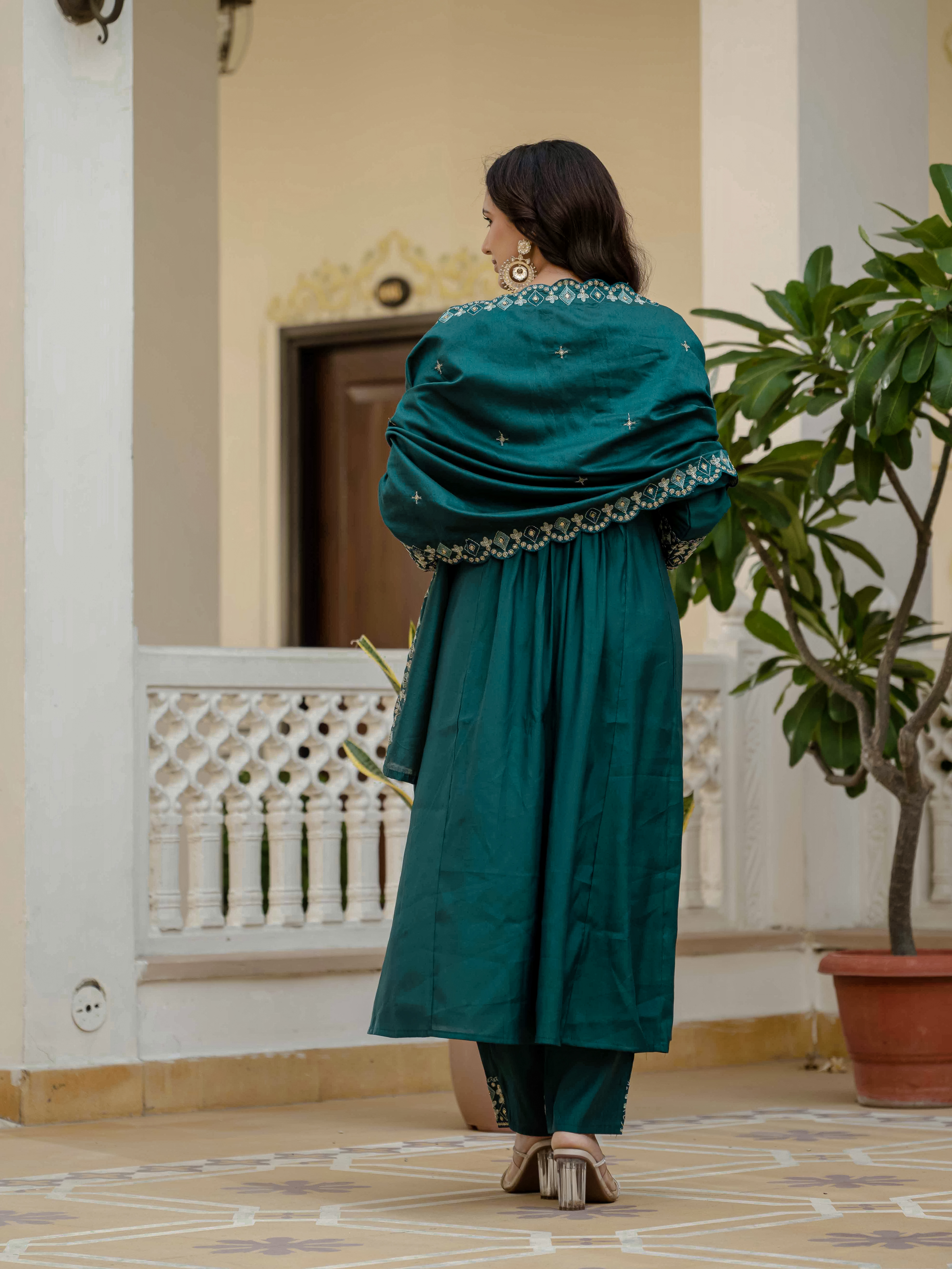 Glamorous_Anarkali_Kurti_Pant_Dupatta_Set_with_Mirror_Work