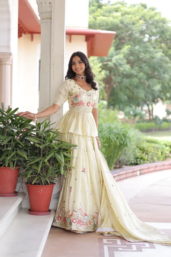 Soft_Amber_Luxury_Gold_Crush_Lehenga_Choli_With_Heavy_Embroidered_Dupatta_For_Women
