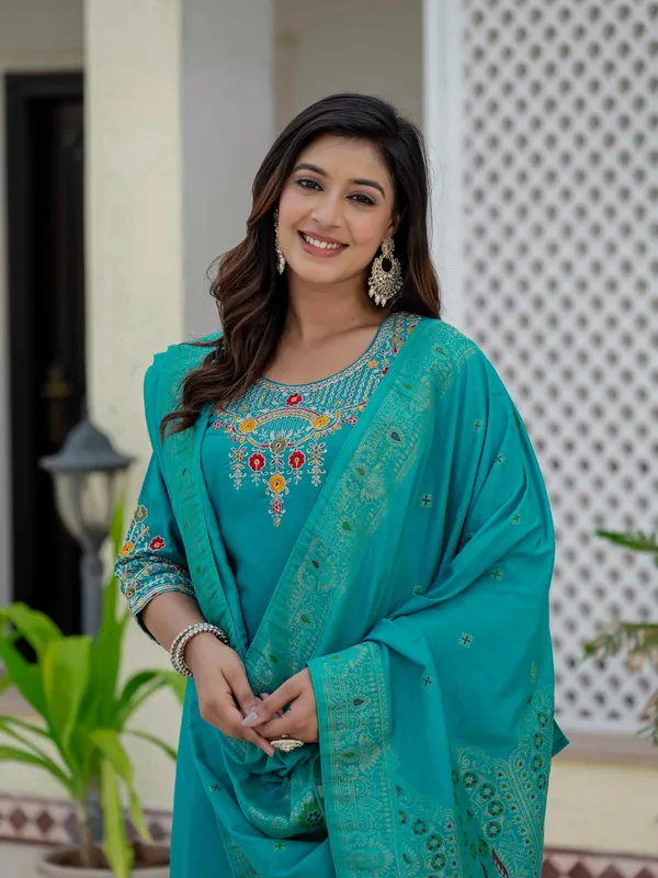 Royal_Sequins_Roman_Cotton_Kurti_Pant_Dupatta_Set