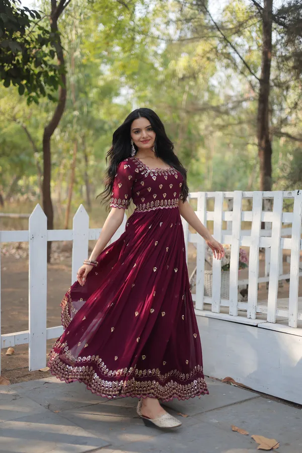 Luxury_Faux_Blooming_Zari-Thread_&_Sequins_Embroidered_Party_Wear_Gown