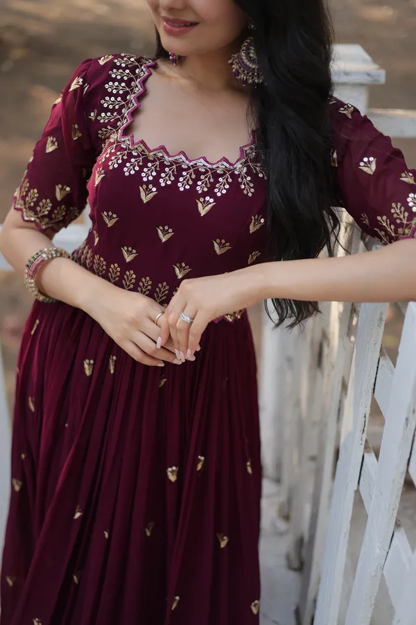 Luxury_Faux_Blooming_Zari-Thread_&_Sequins_Embroidered_Party_Wear_Gown