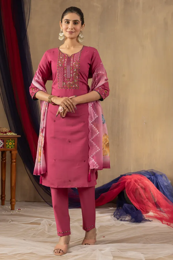 Roman_Cotton_Aura_Straight_Kurti_Pant_Set_with_Mirror-Work_Chanderi_Dupatta