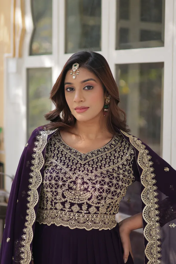 Royal_Faux_Blooming_Gown_with_Heavy_Zari_Sequins_Work_&_Lace_Border_Dupatta